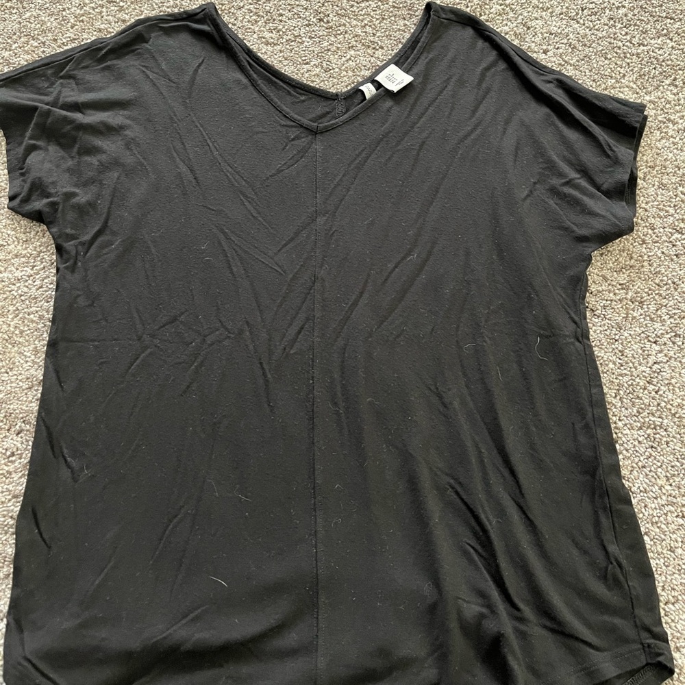 Black Tee
